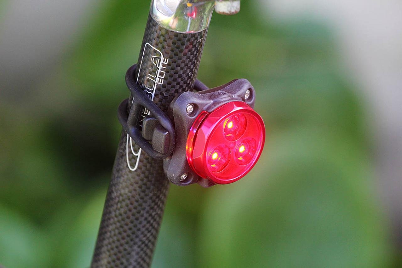 Lezyne zecto best sale rear light